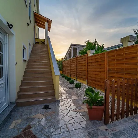 Baresic Apartmán *